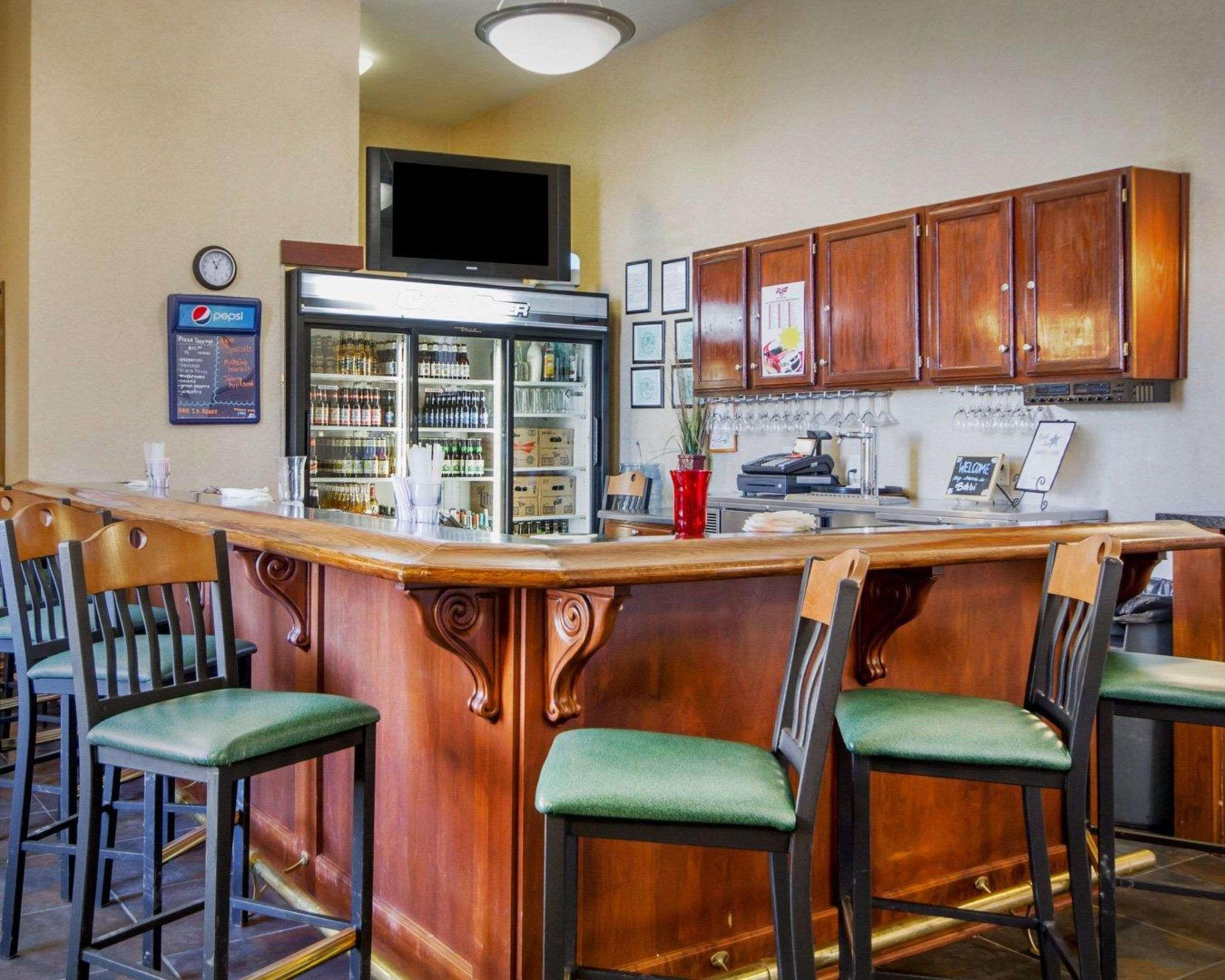 Bar/Salón Comfort Inn & Suites Madison North