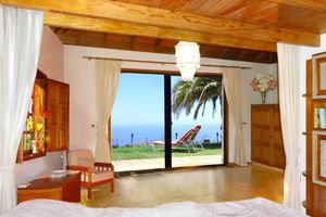 Renta temporal - Großzüg. House with panoramic views of sea, mountains & valley + optional apartment