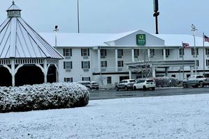 Alojamiento - Quality Inn & Suites Bellville - Mansfield