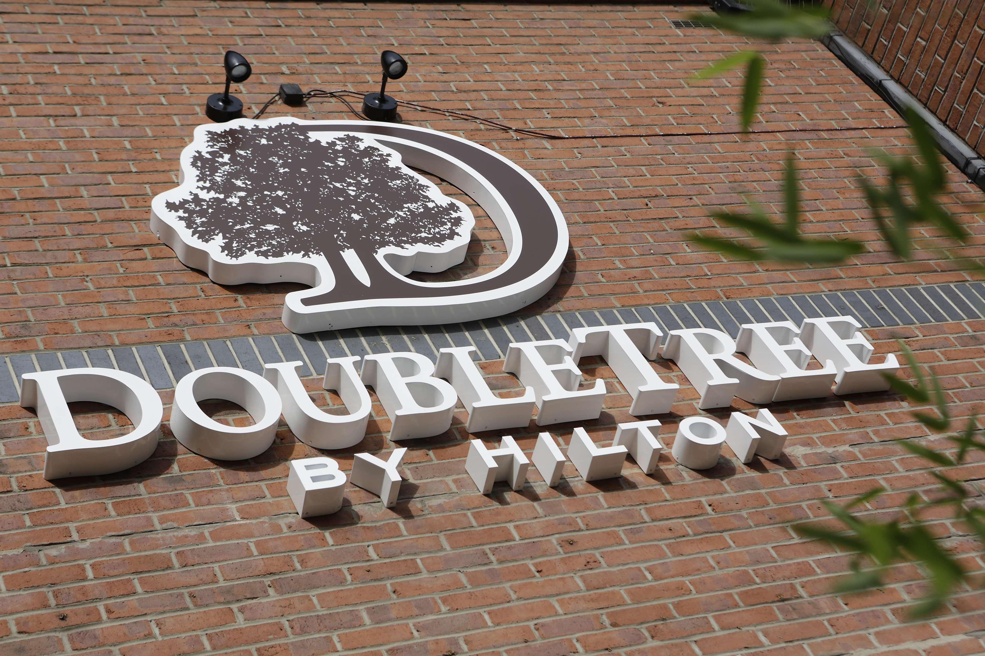 Vista Exterior DoubleTree by Hilton York