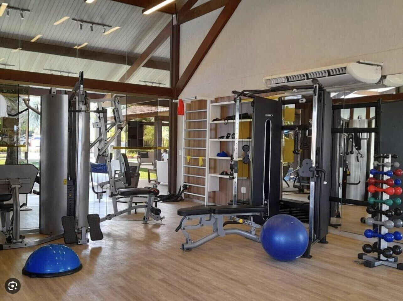 Gimnasio Beach Class Slin Muro Alto