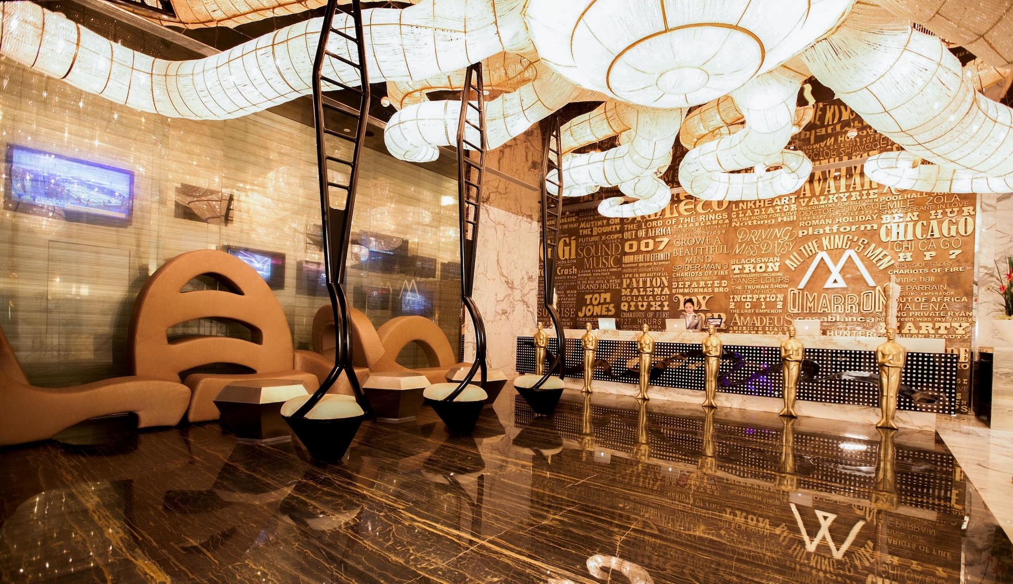 Varios Modern Classic Hotel