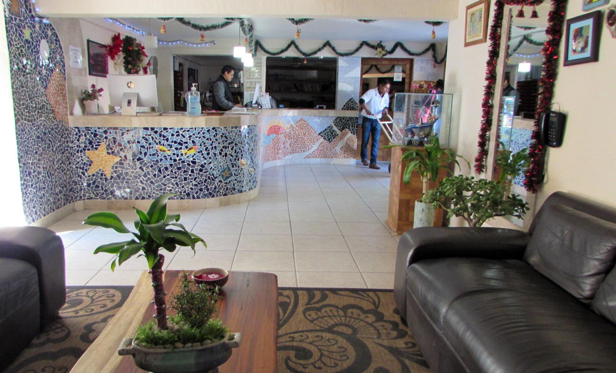Vista Lobby Hotel Balneario San Juan Cosalá