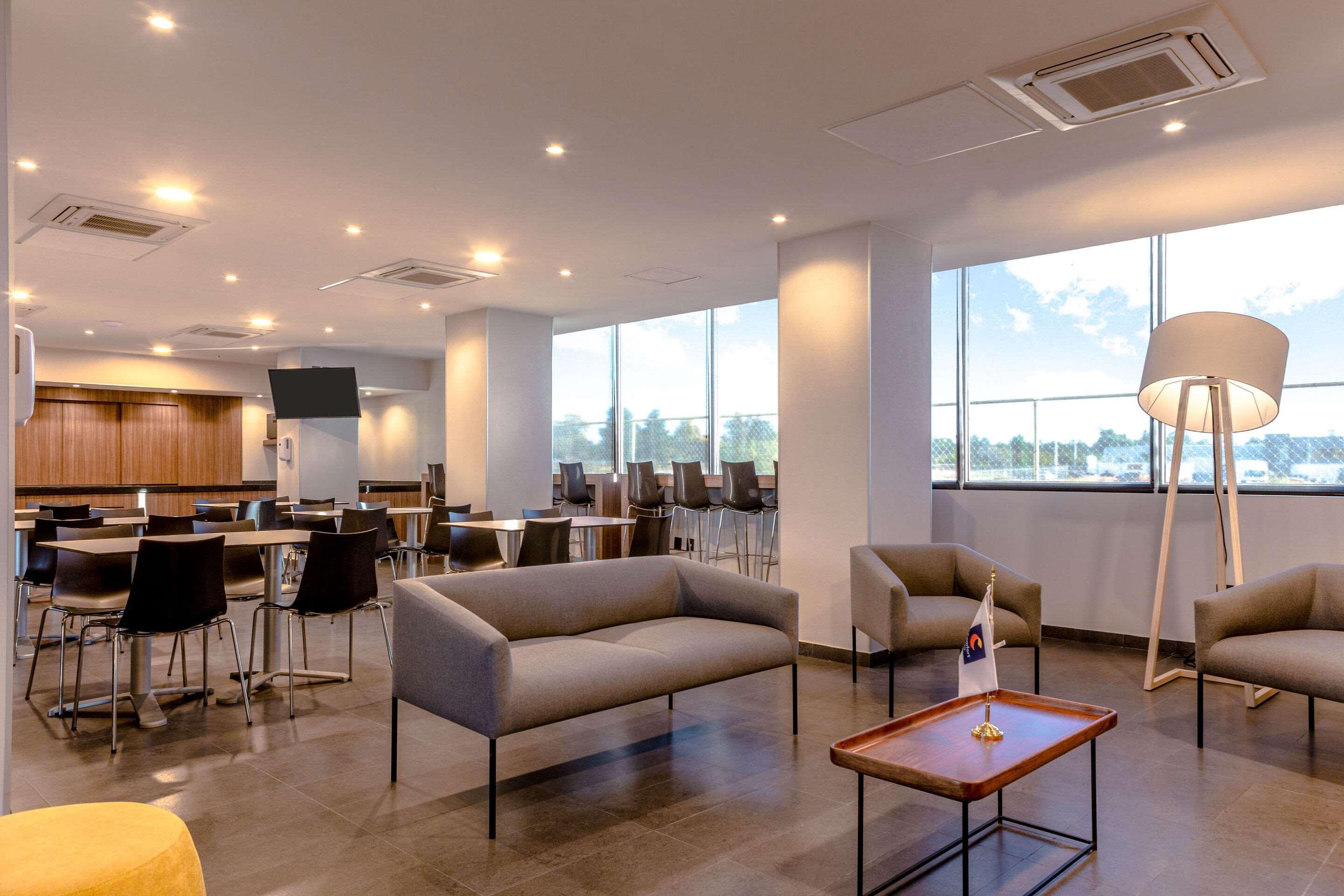 Vista Lobby Comfort Inn Delicias