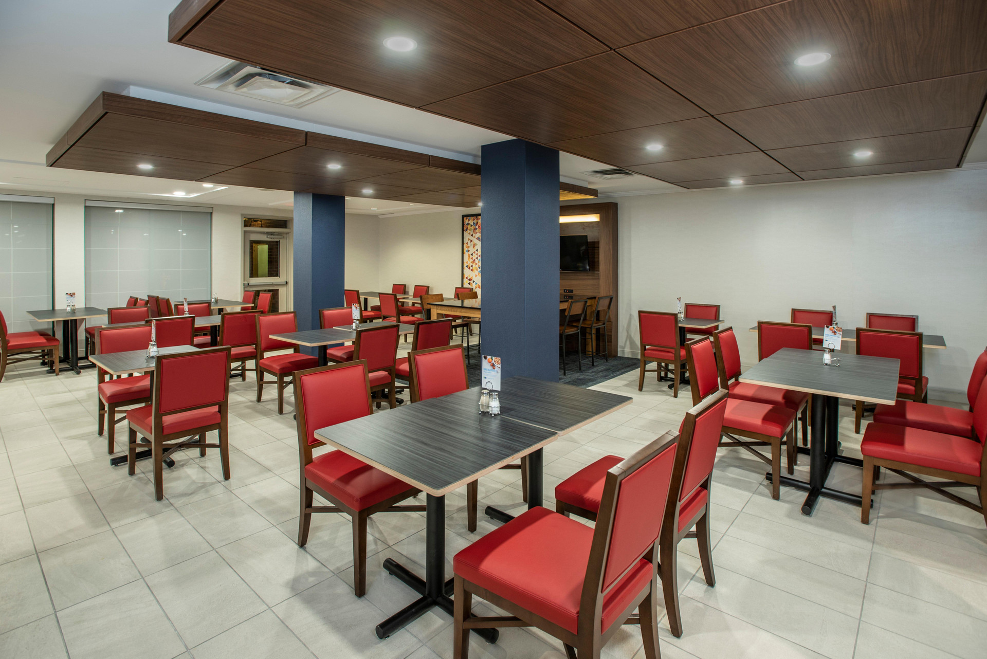 Restaurant Holiday Inn Express & Suites Medicine Hat Transcanada Hwy 1 by IHG