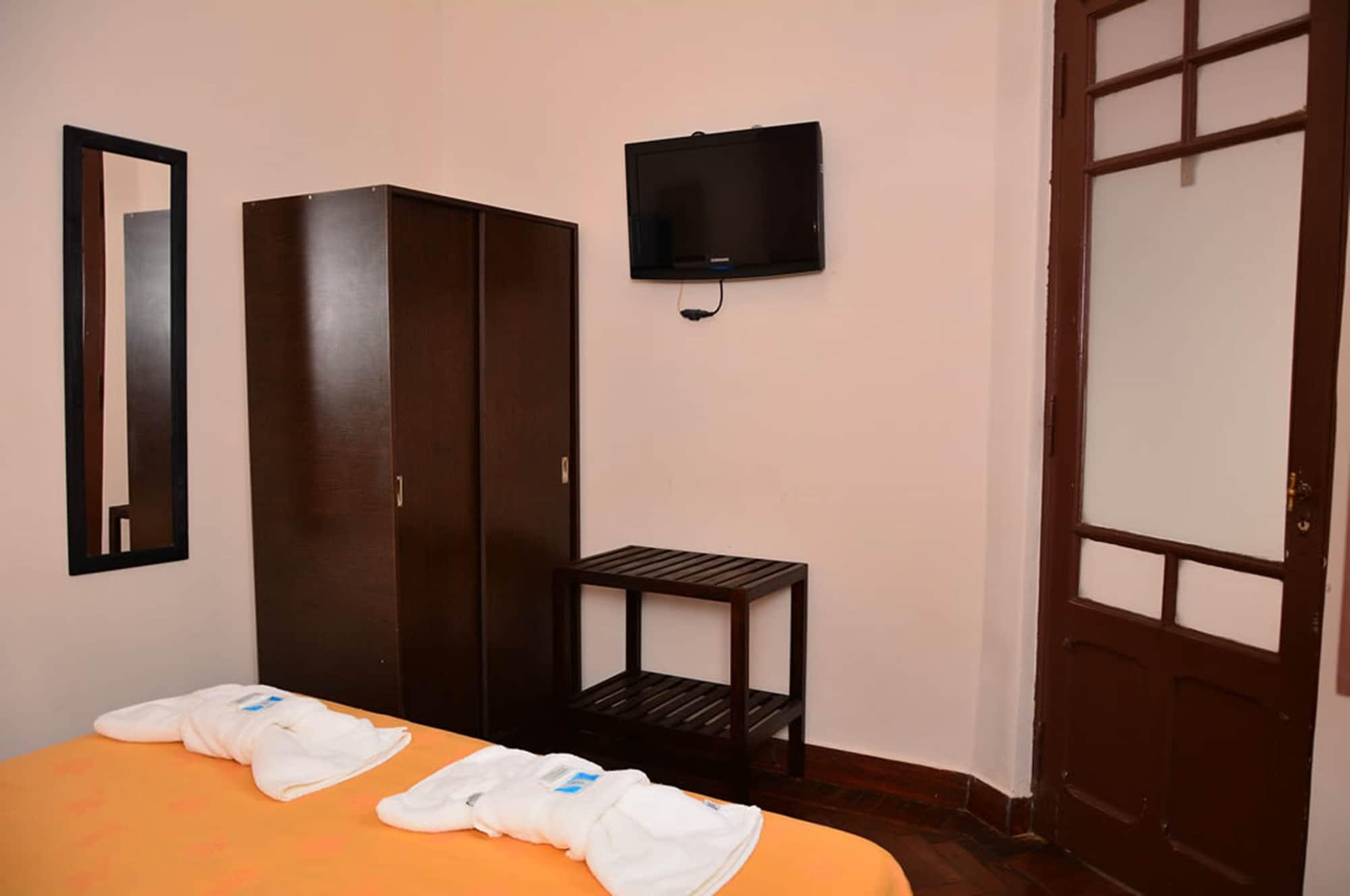 Set de Habitación Hotel La Giralda