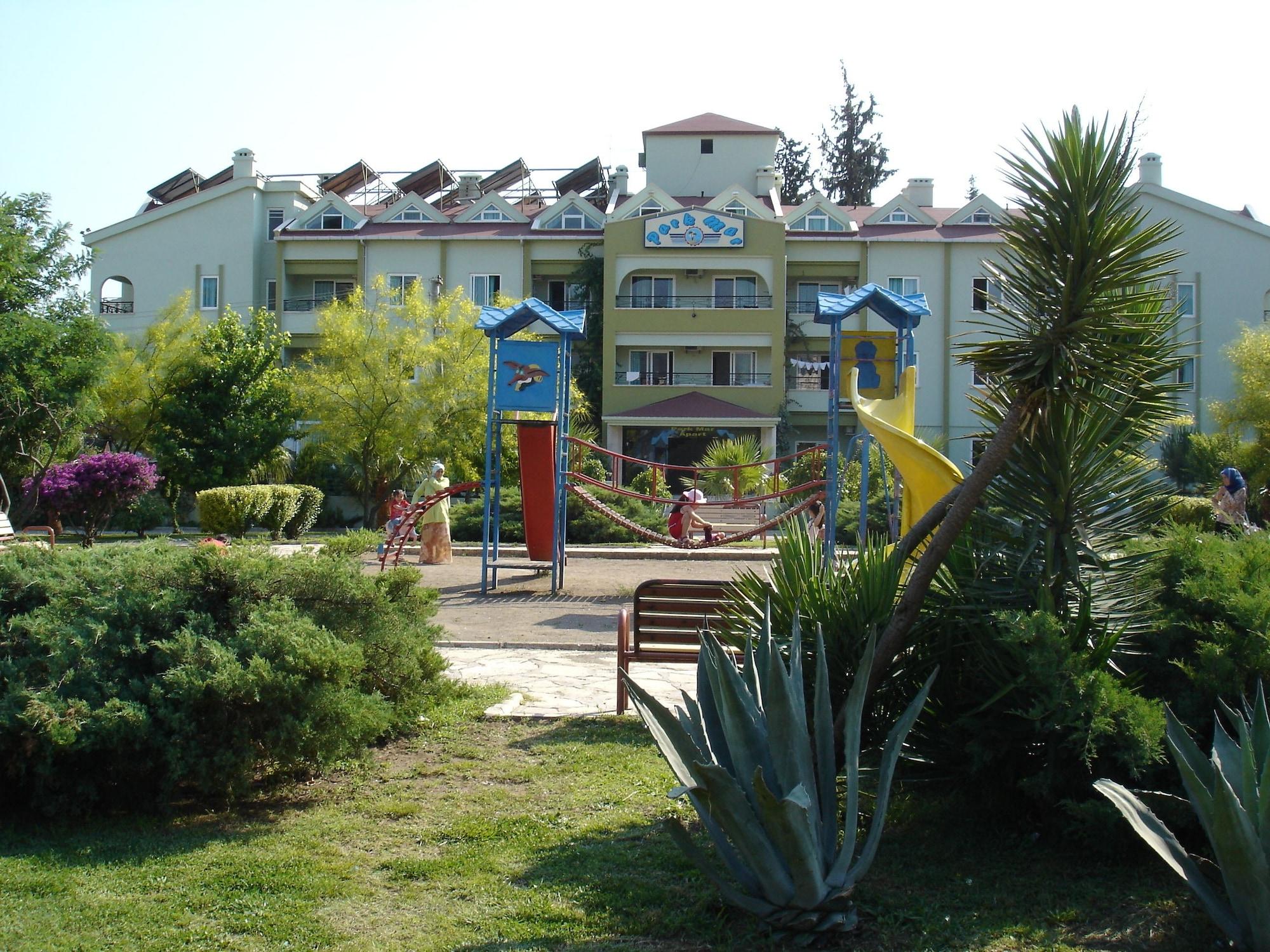 Vista Exterior Park Mar Apart