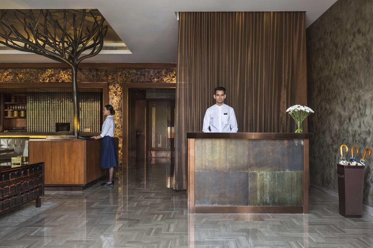 Vista Lobby The Roseate New Delhi
