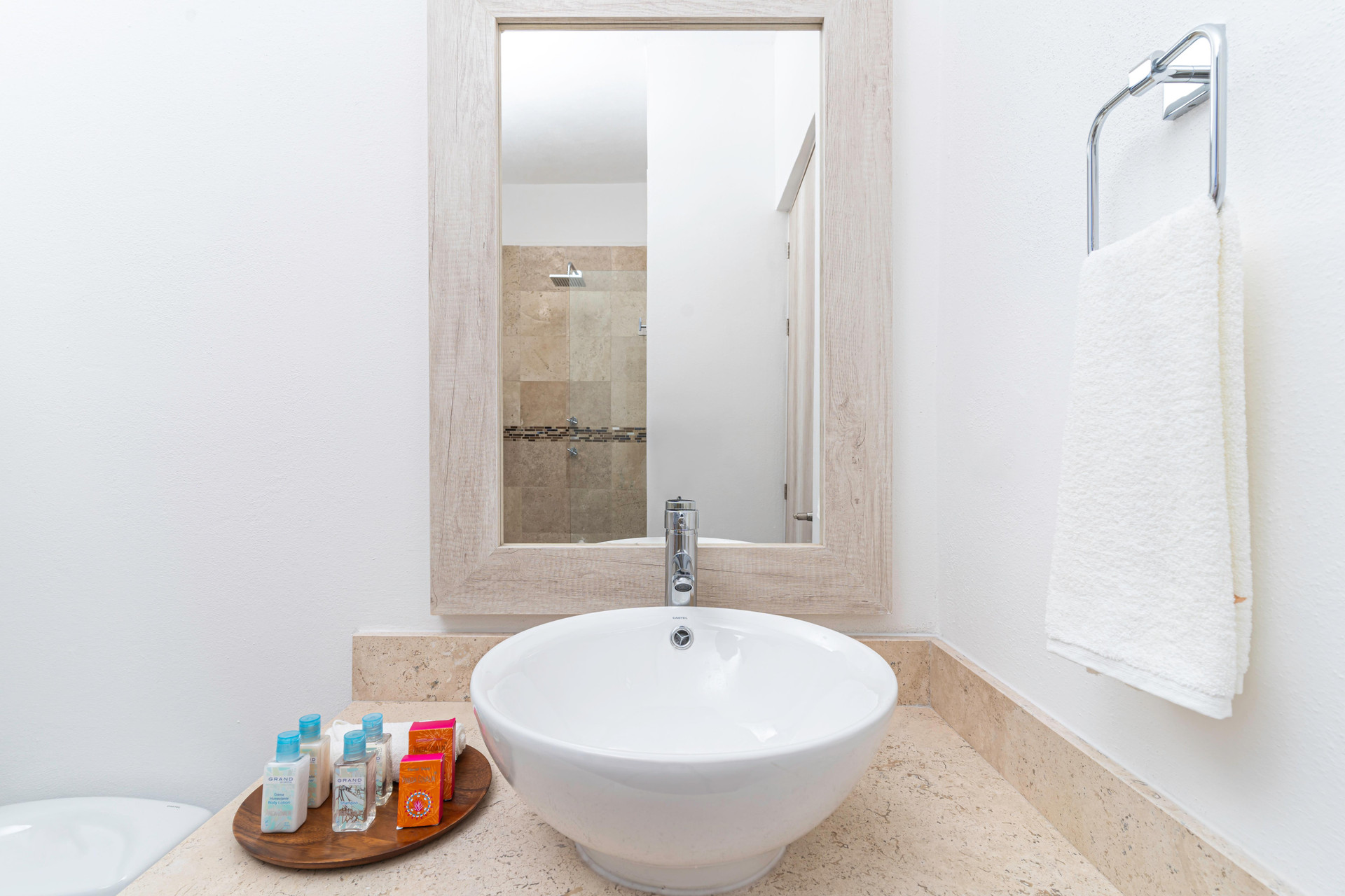 Baño Krystal Grand Residences & Villas