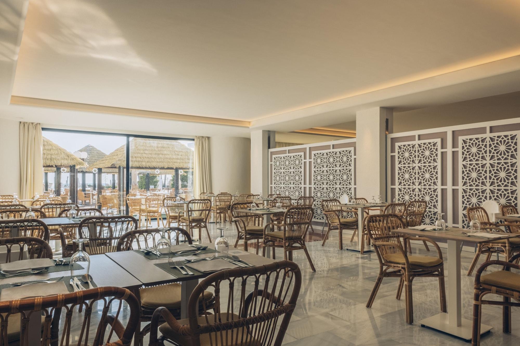 Restaurant Iberostar Waves Royal Andalus