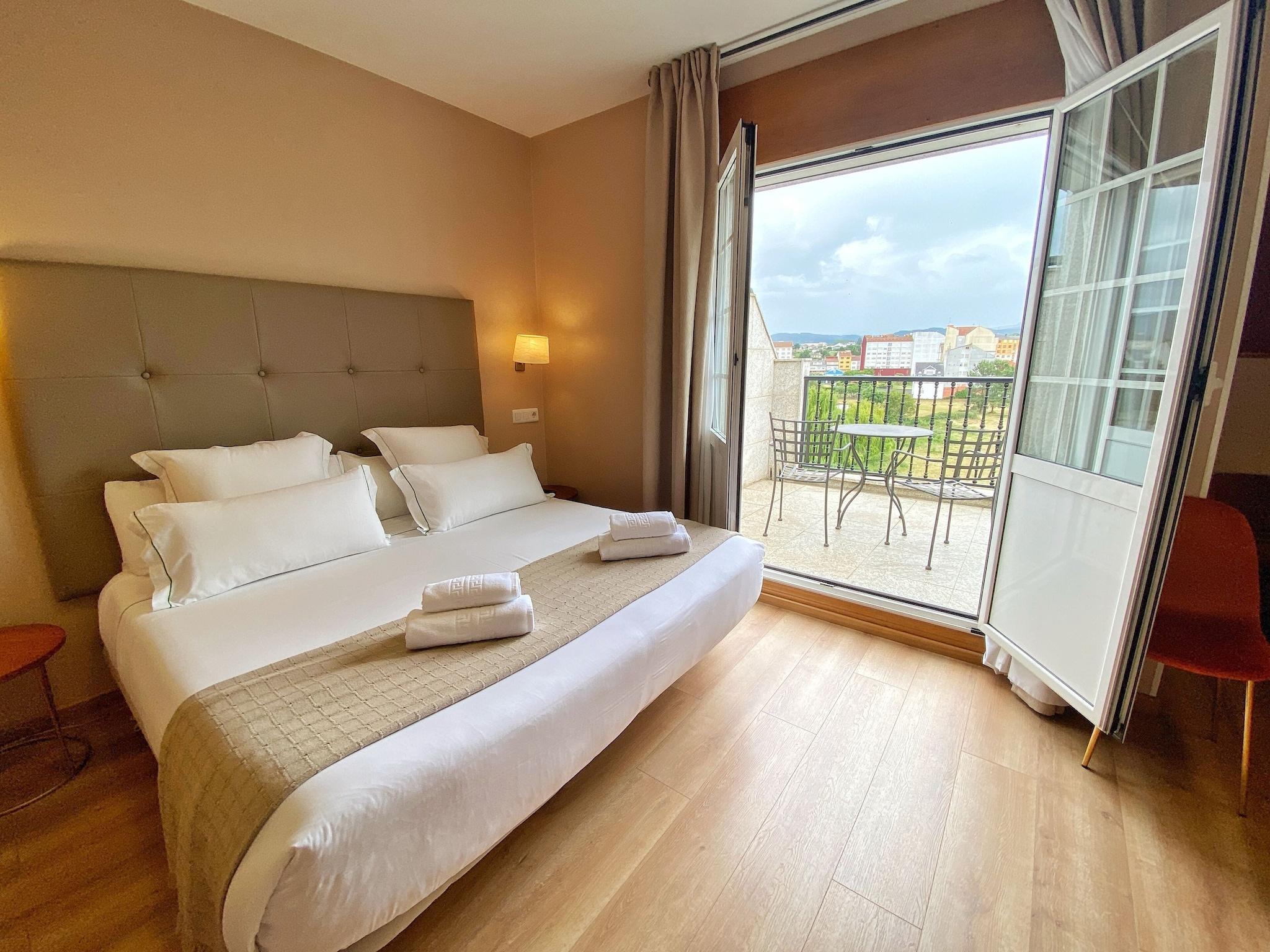 Varios Hotel Ribeira Sacra