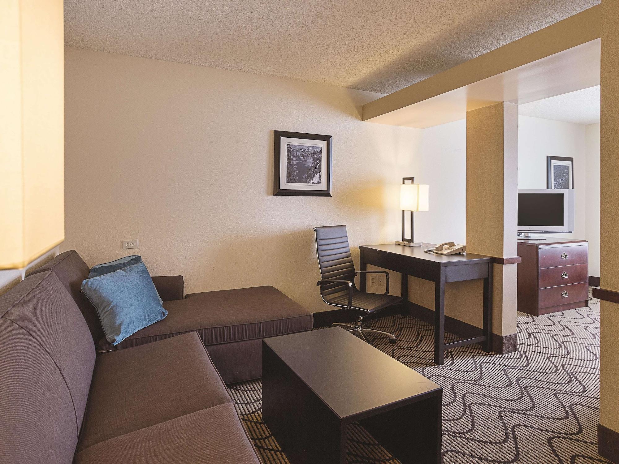 Habitación La Quinta Inn & Suites by Wyndham Central Point - Medford