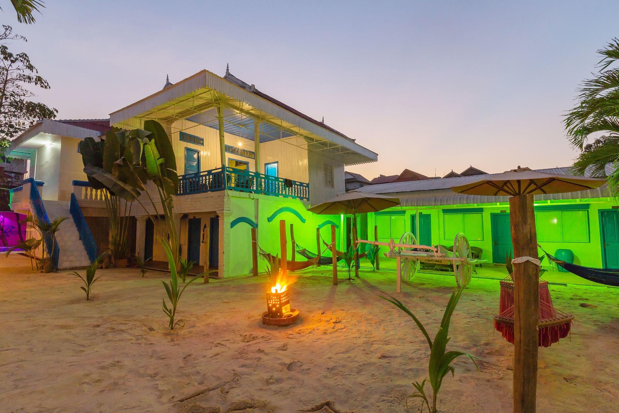 Vista Exterior Kafu Hostel & Pool