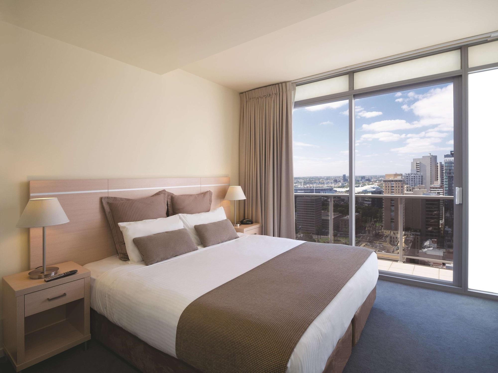 Varios Oaks Melbourne on Lonsdale Suites