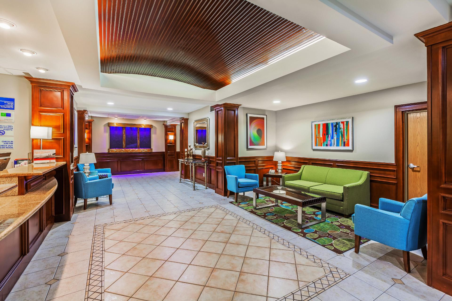 Vista Lobby Holiday Inn Express Hotel & Suites Pharr by IHG