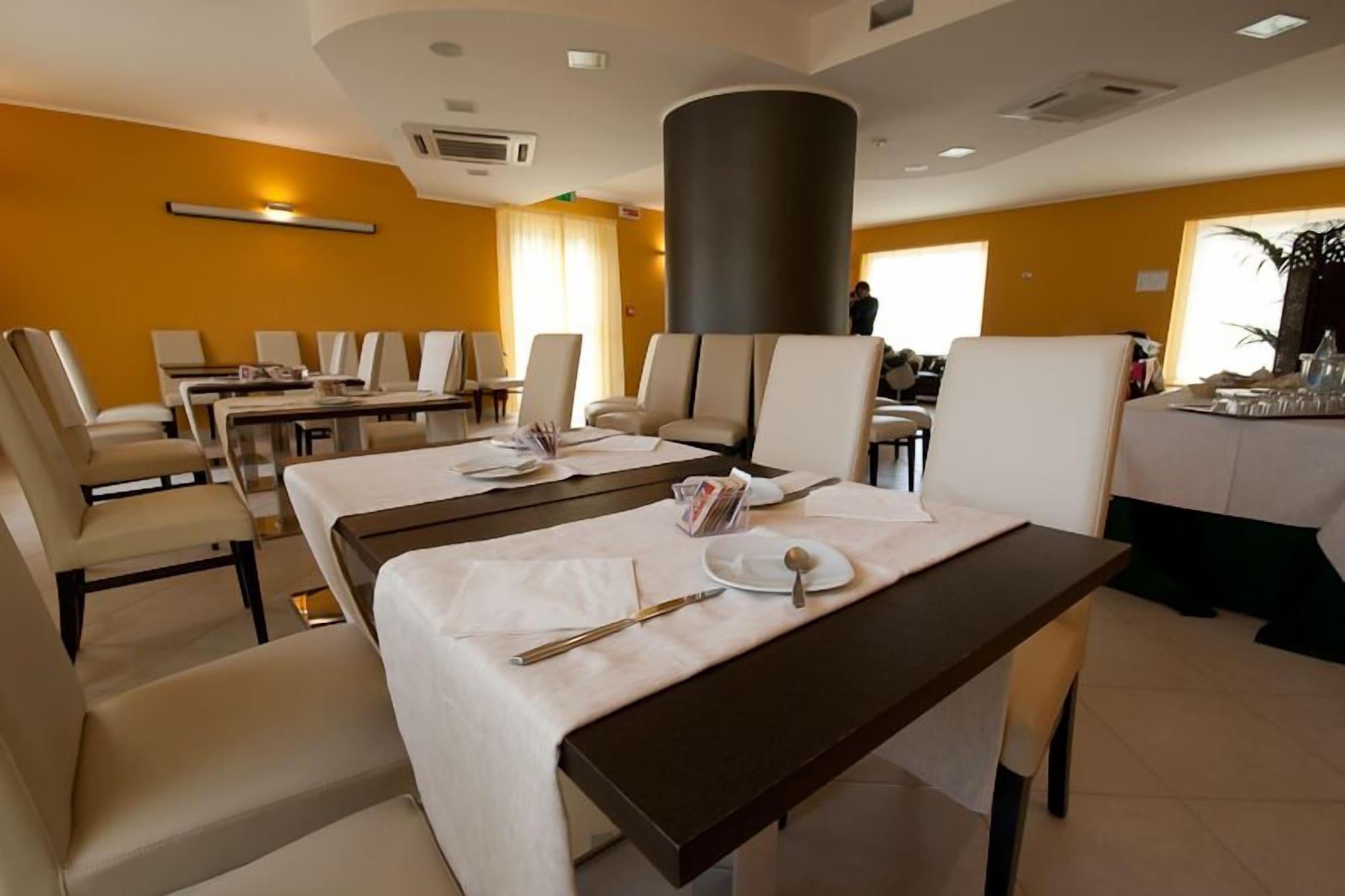 Restaurant Sant'Alphio Palace