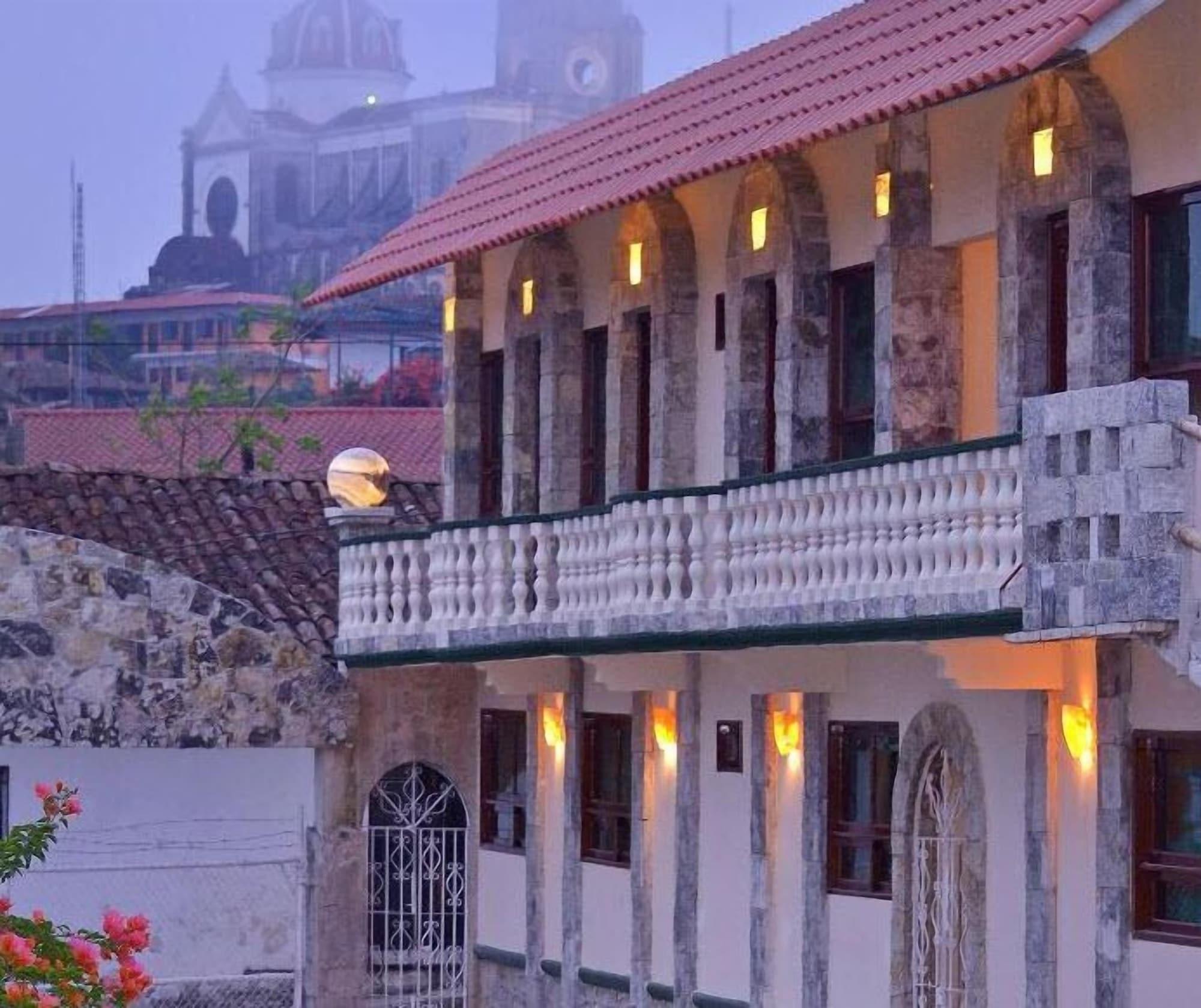 Vista Exterior Hotel Parador JL