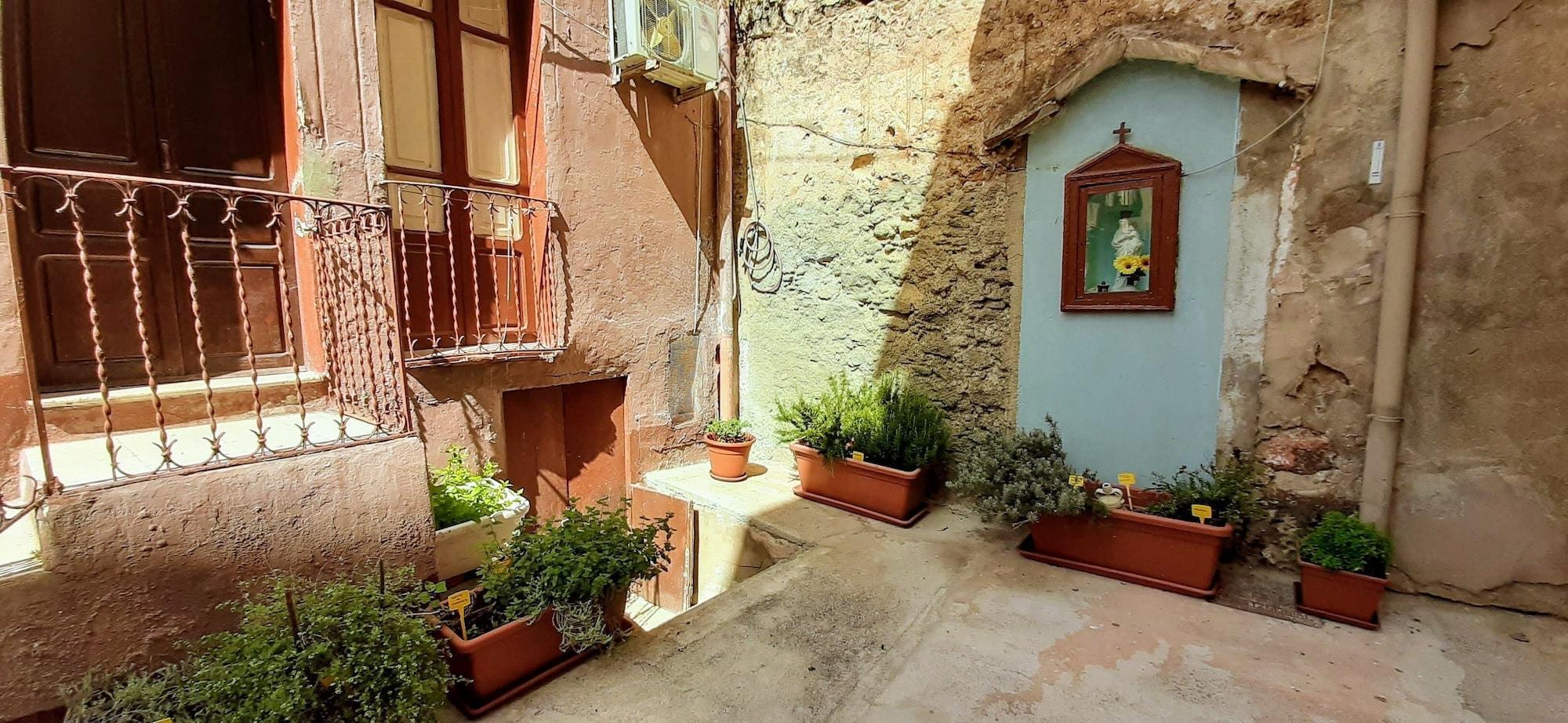 Vista Exterior Casa dell'Aromatario b&b