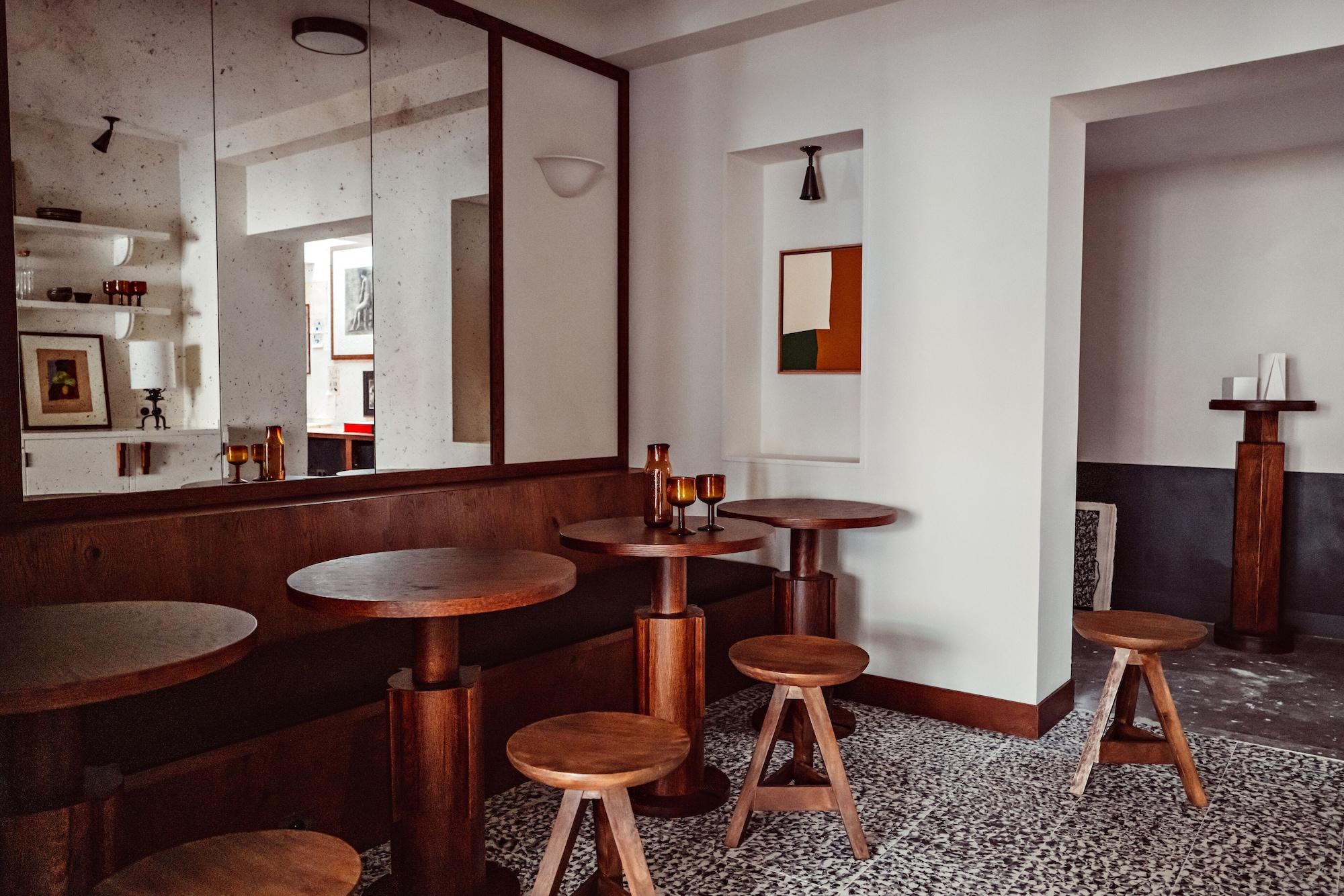 Varios Hôtel des Académies et des Arts