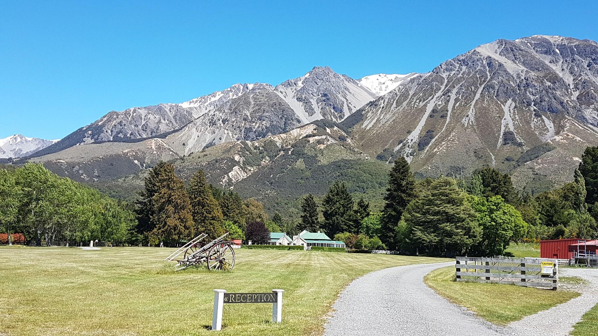 Varios Grasmere High Country Bed & Breakfast Lodge