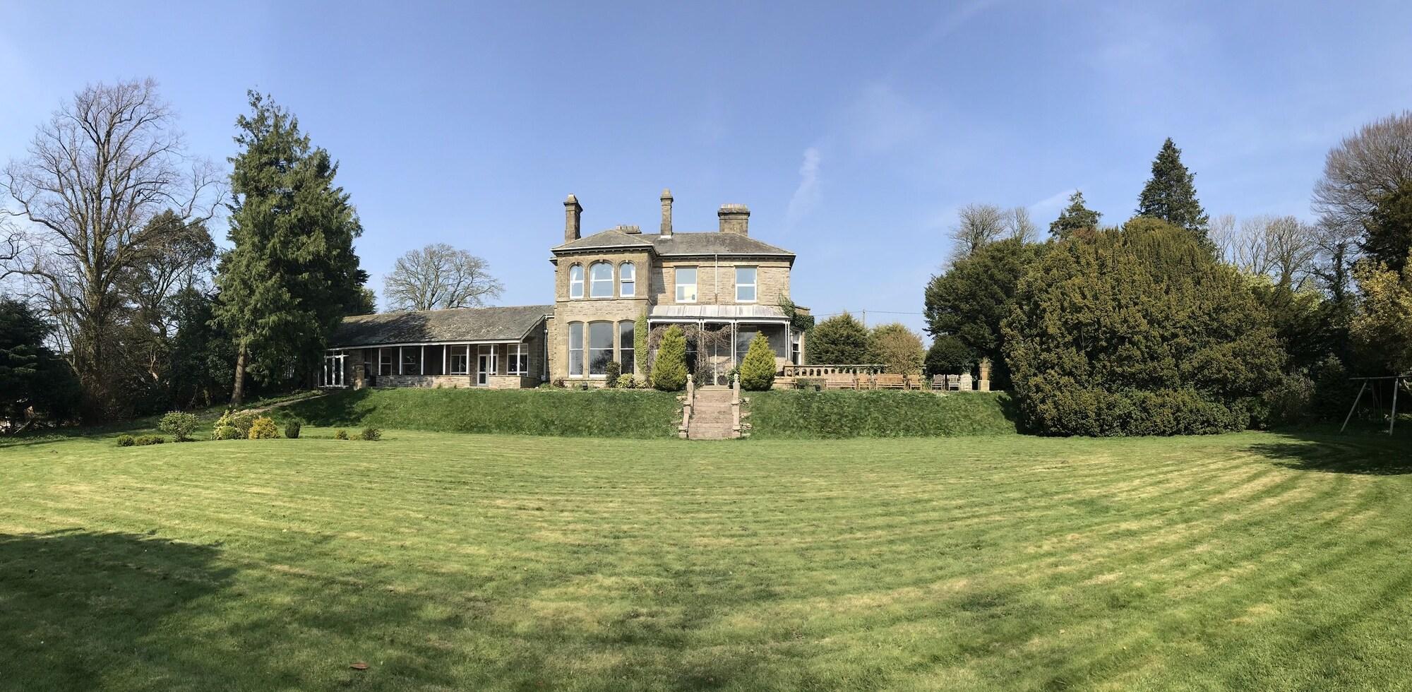 Vista Exterior Broughton Craggs Hotel