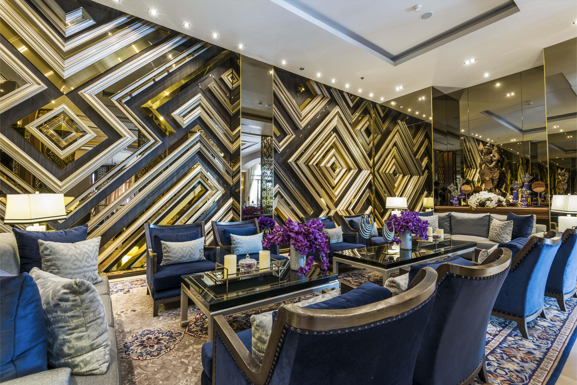 Vista Lobby Chatrium Hotel Royal Lake Yangon
