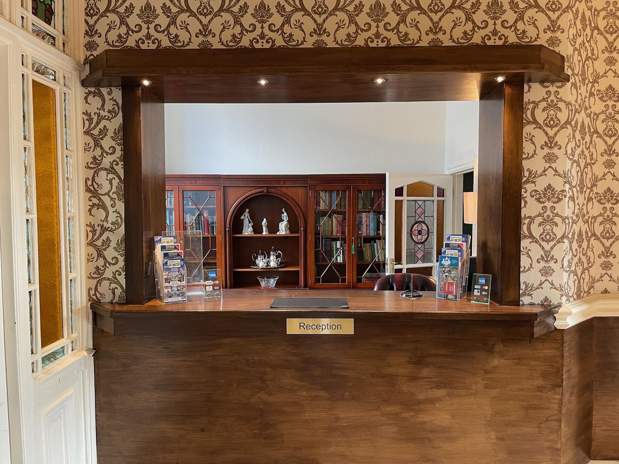 Vista Lobby The Royal Hotel