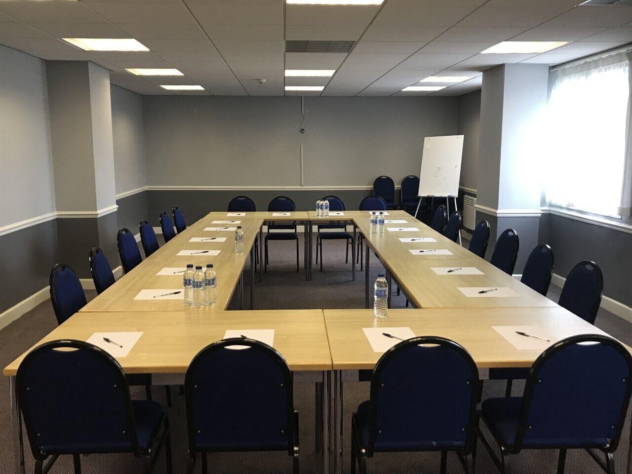 Sala de Reuniones Metro Inns Walsall