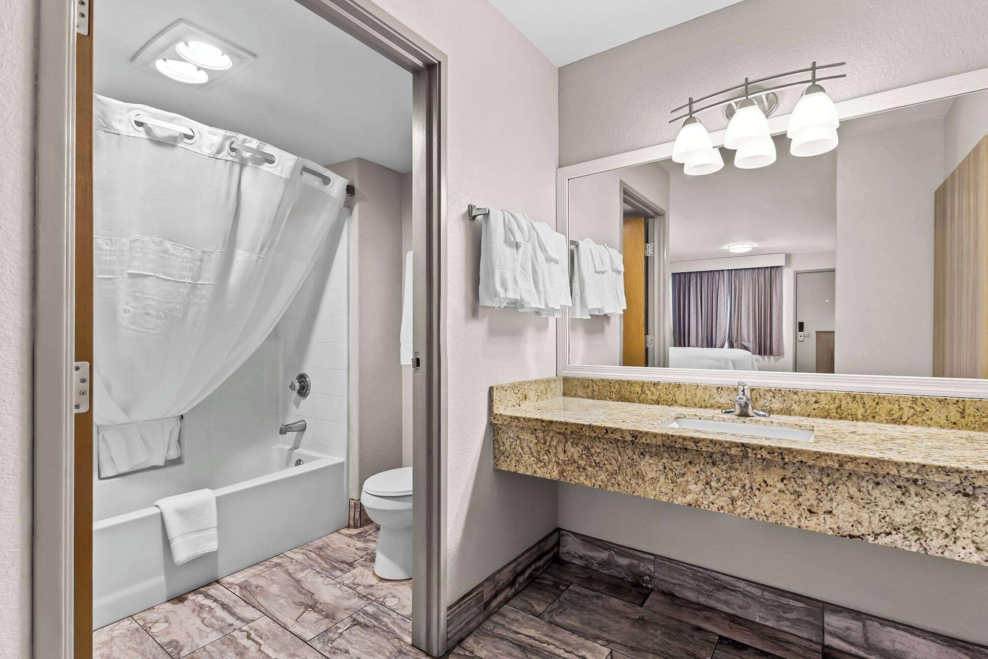 Equipamiento de Habitación Days Inn by Wyndham Buckeye