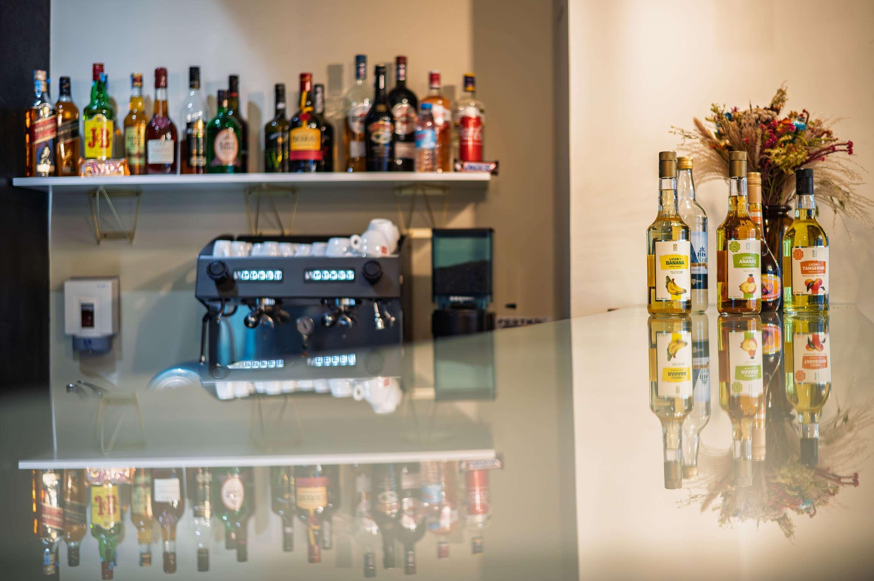 Bar/Salón Comfort Inn Ponta Delgada