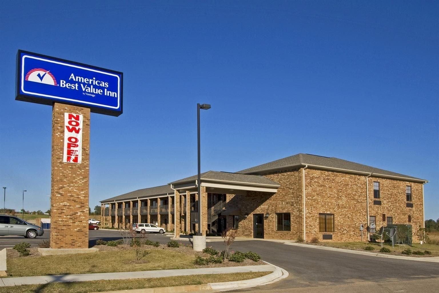 Vista Exterior Americas Best Value Inn Byhalia