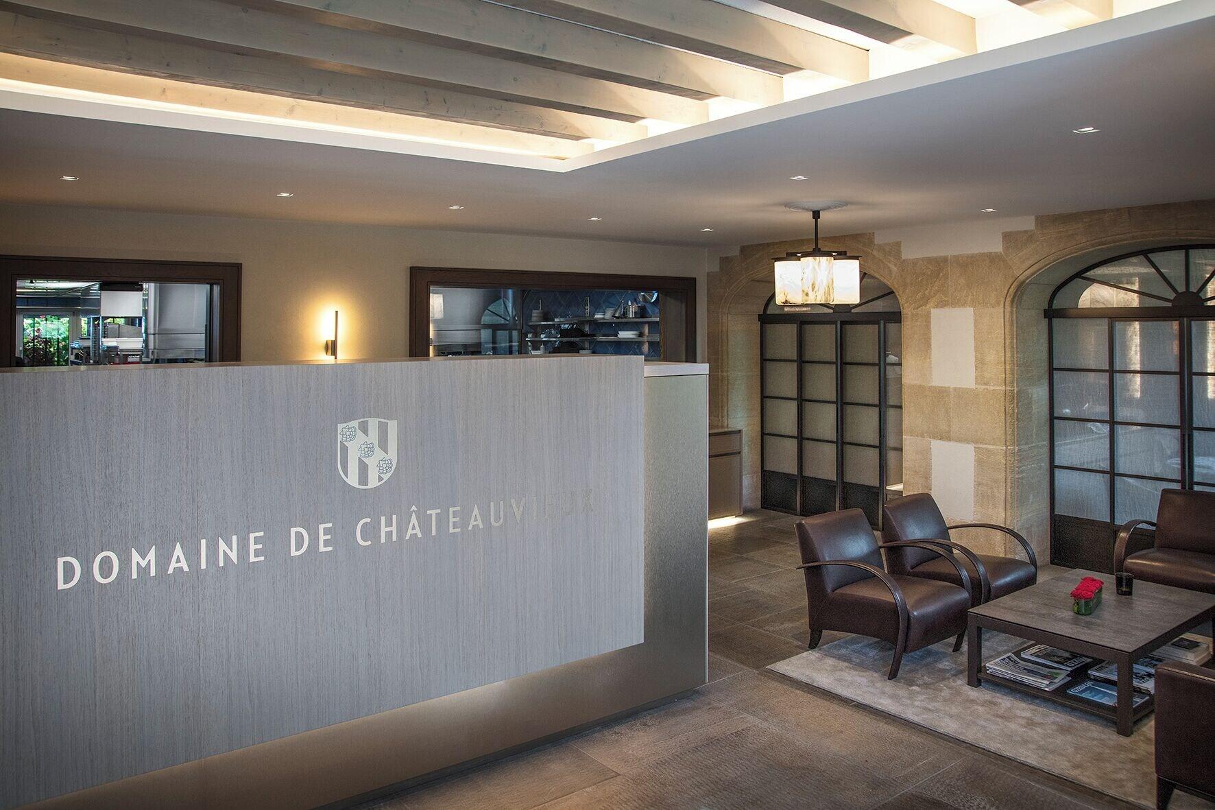 Vista Lobby Domaine De Chateauvieux