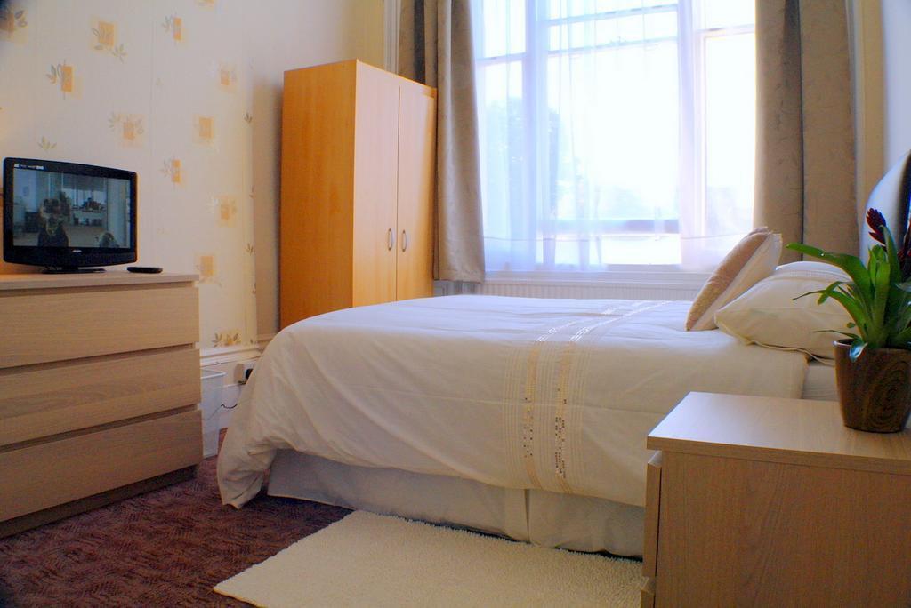 Vista Exterior Castle Bar