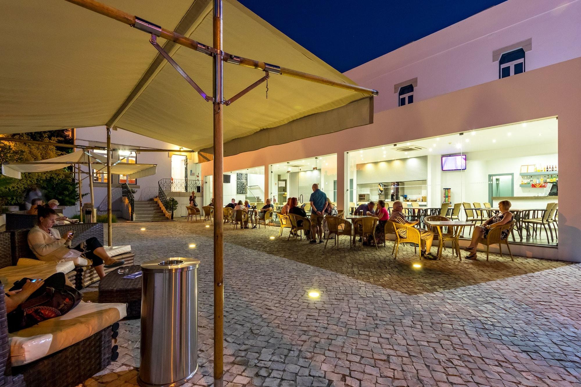 Bar/Salón Hotel Vila Recife