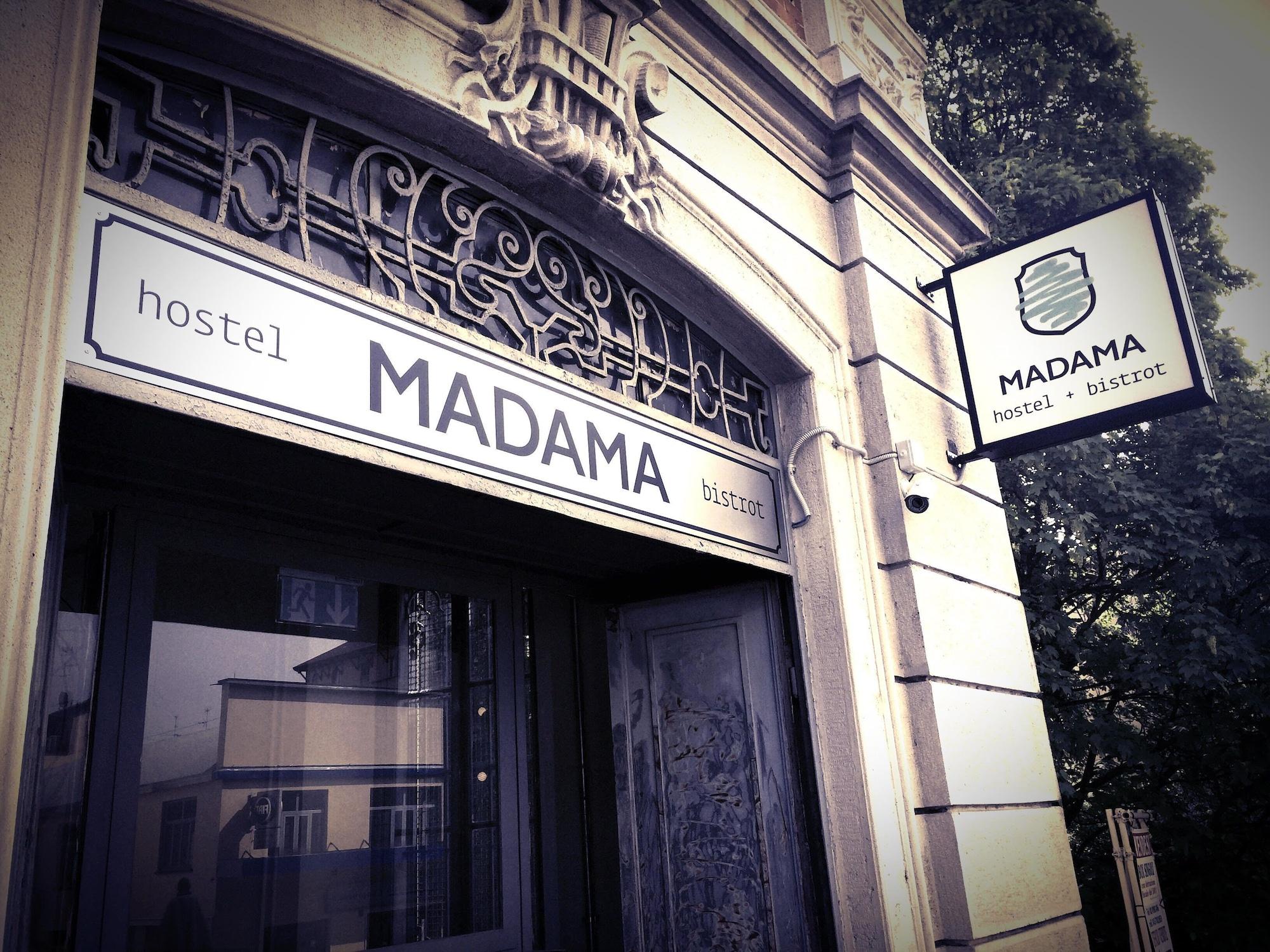 Vista Exterior Madama Hostel & Bistrot