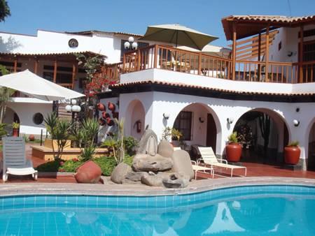 Vista Piscina Don Agucho Hotel