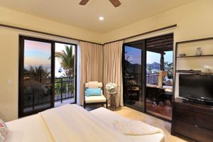 Alquiler Vacacional - 10% OFF Luxury 4 BD Oceanview Condo in Resort, 5-Star Service