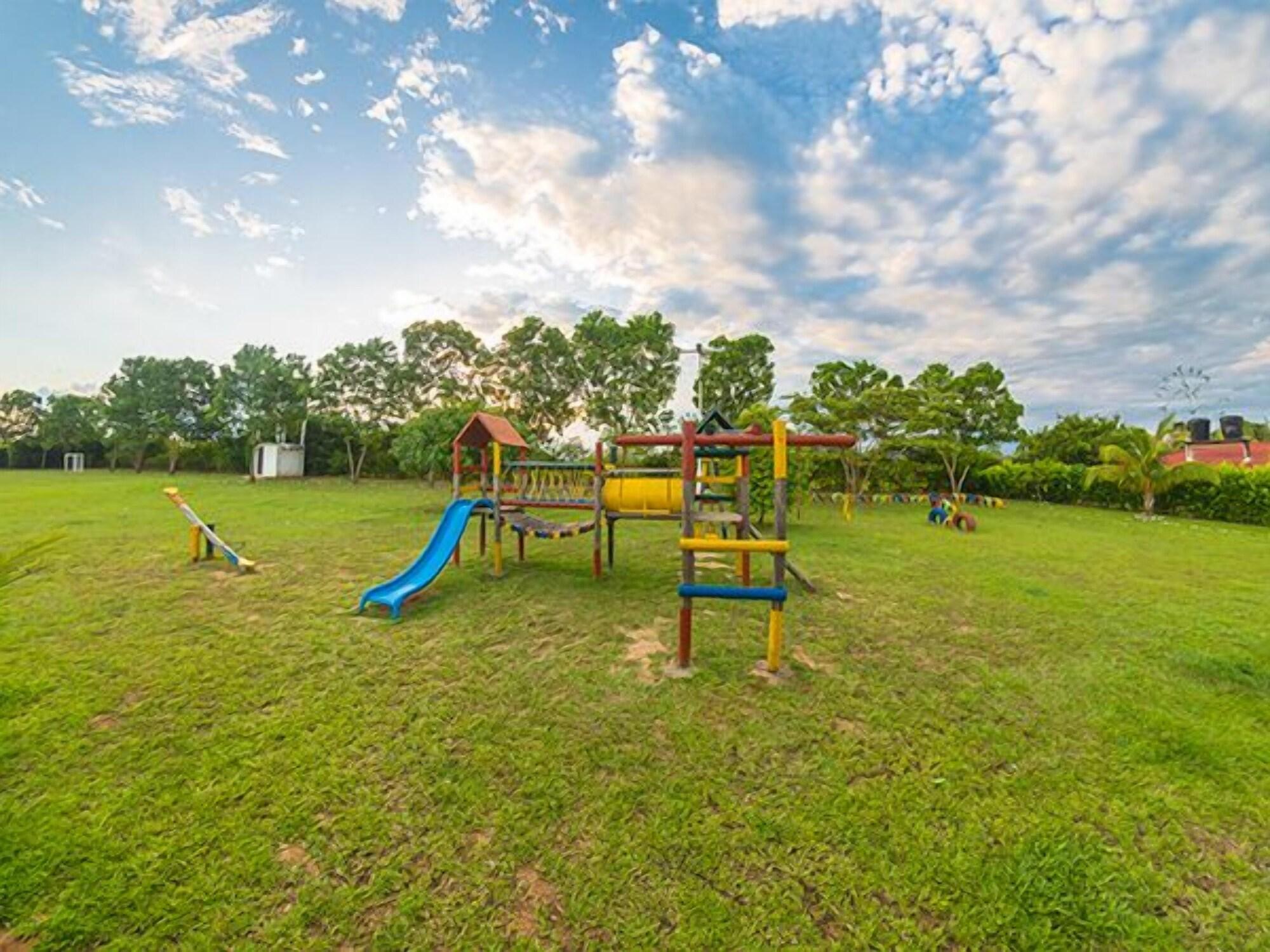 Instalaciones Recreativas Cabañas Polangy