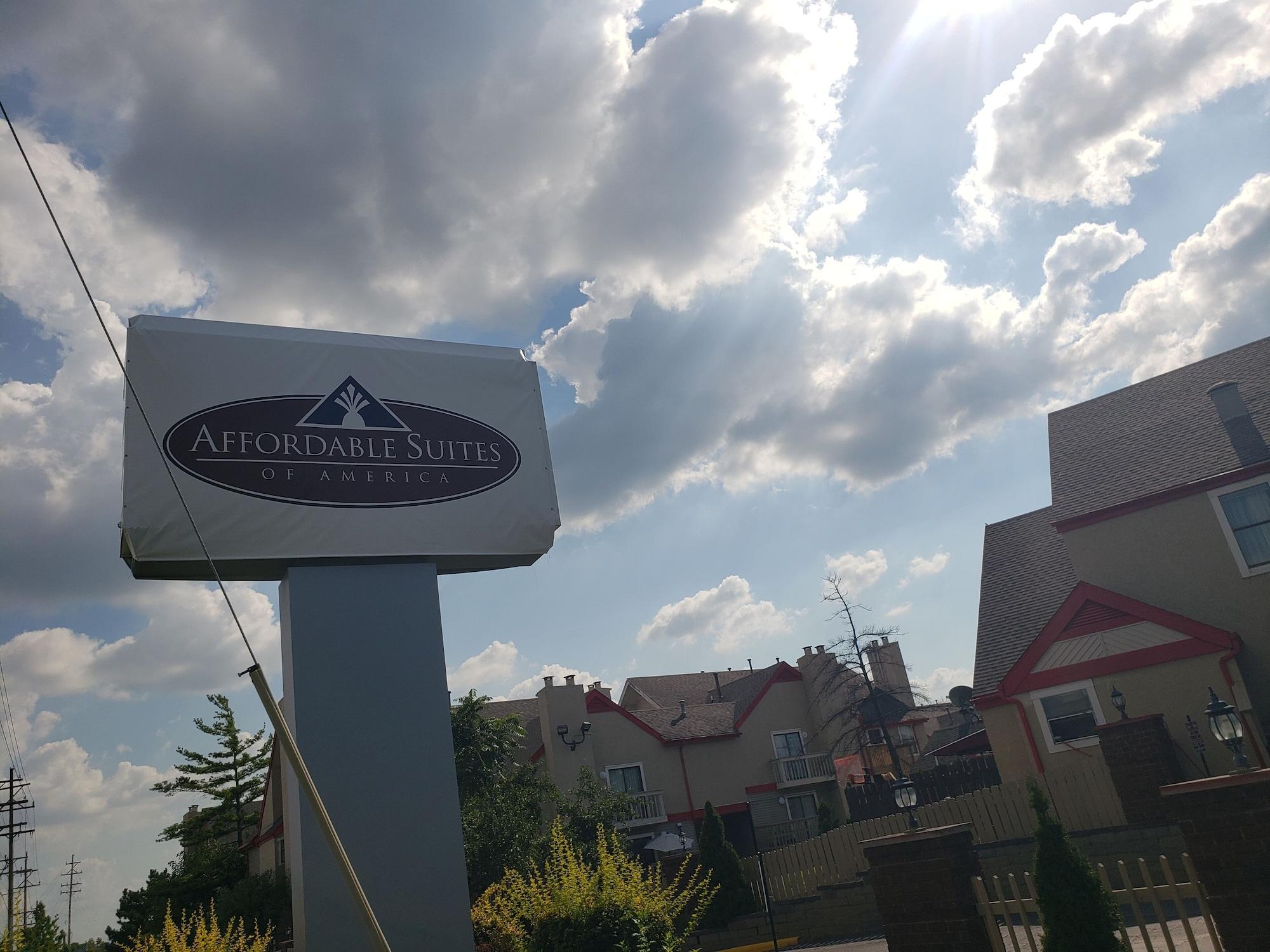 Vista Exterior Affordable Suites of America Grand Rapids