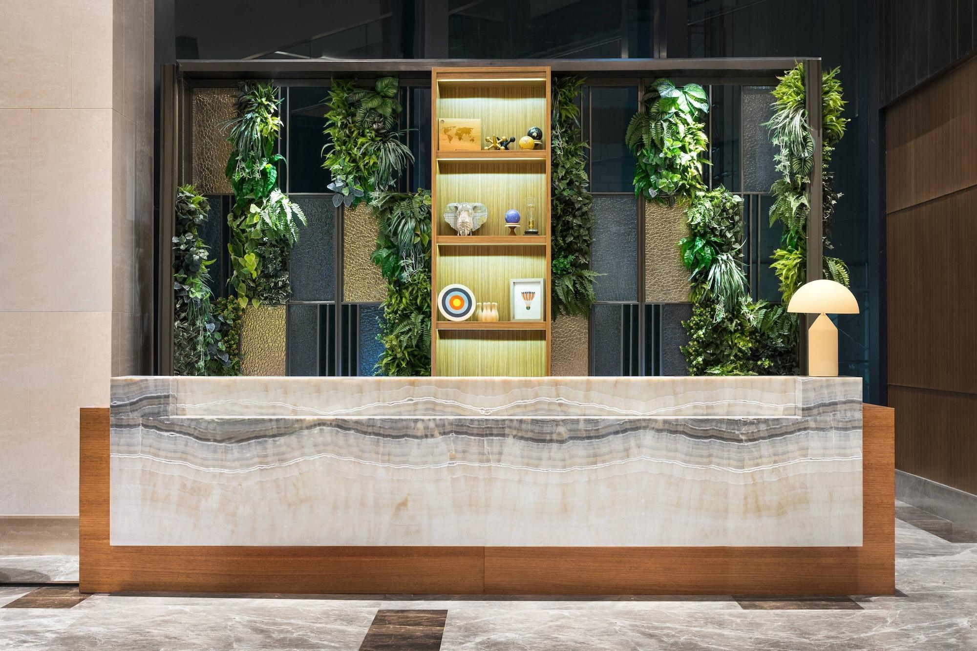 Vista Lobby Four Points by Sheraton Surabaya, Tunjungan Plaza