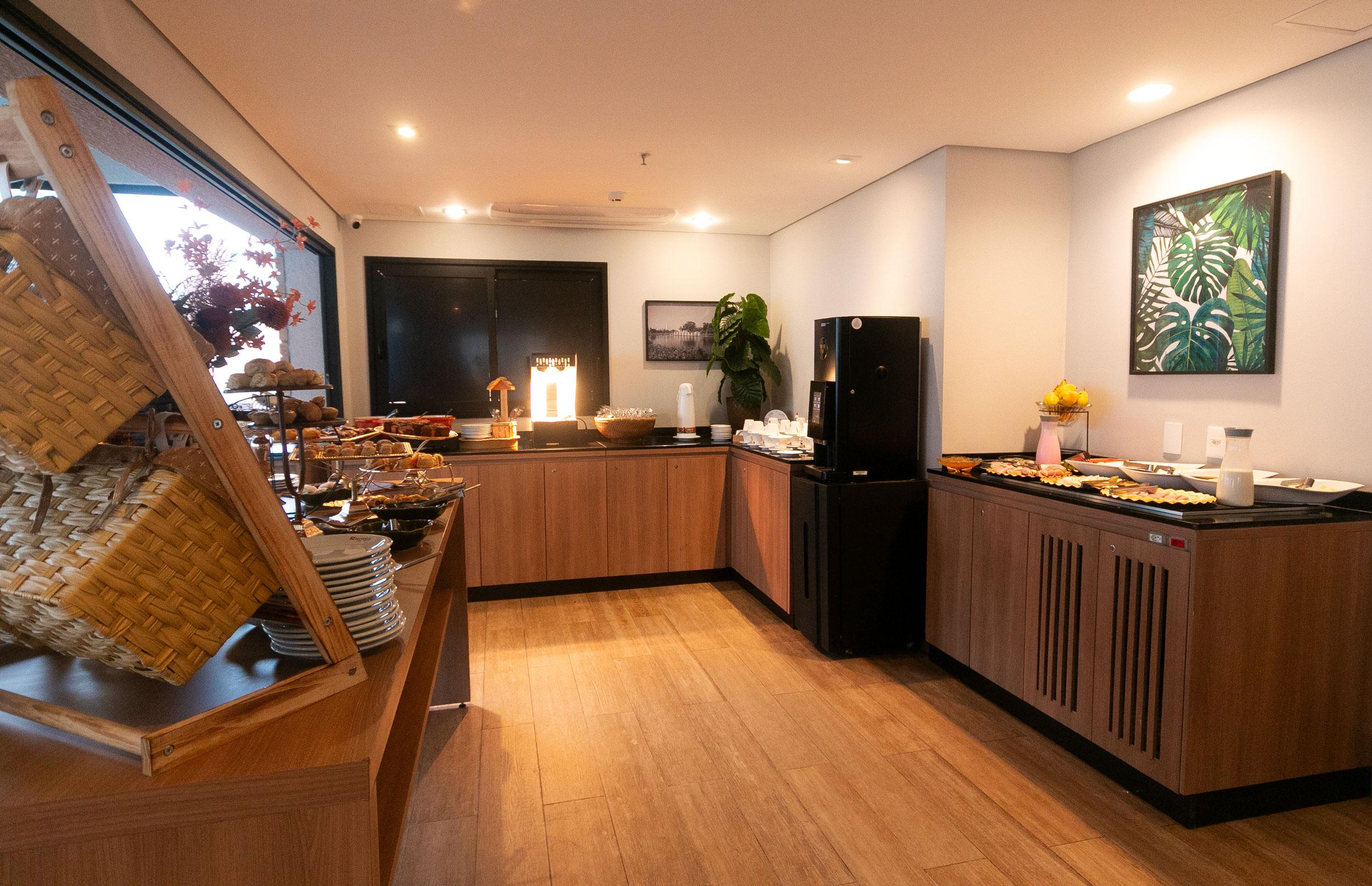 Restaurant EZ Moema Hotel