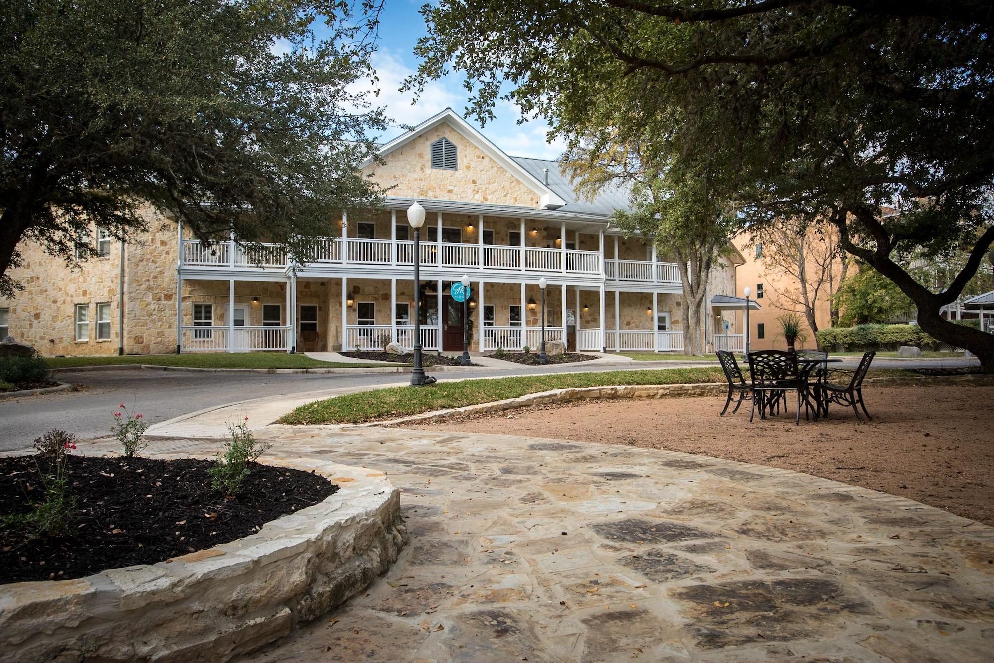 Vista Exterior Gruene River Hotel & Retreat