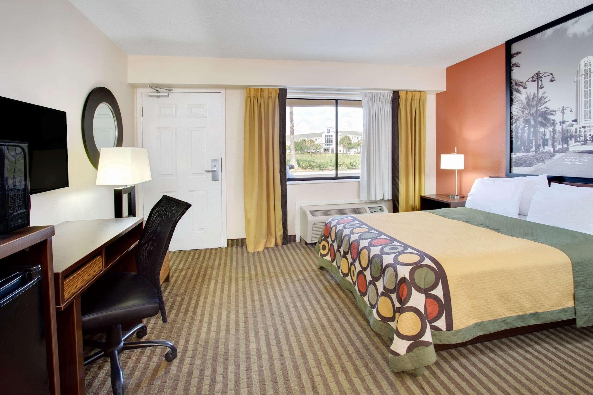 Habitación Super 8 by Wyndham Orlando International Drive