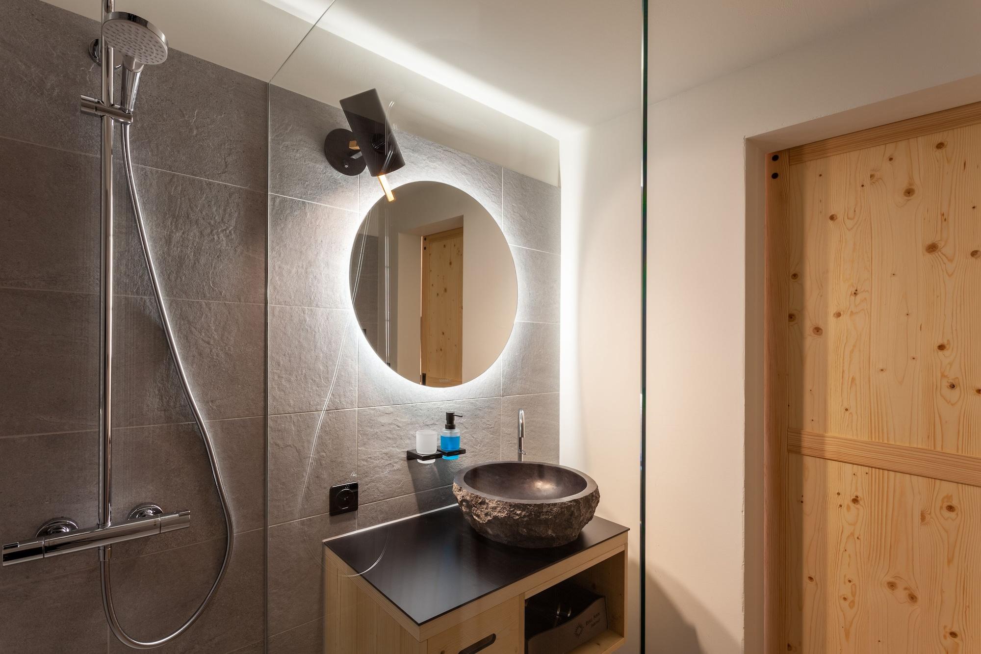 Equipamiento de Habitación Sonne Andermatt Swiss Quality Hotel