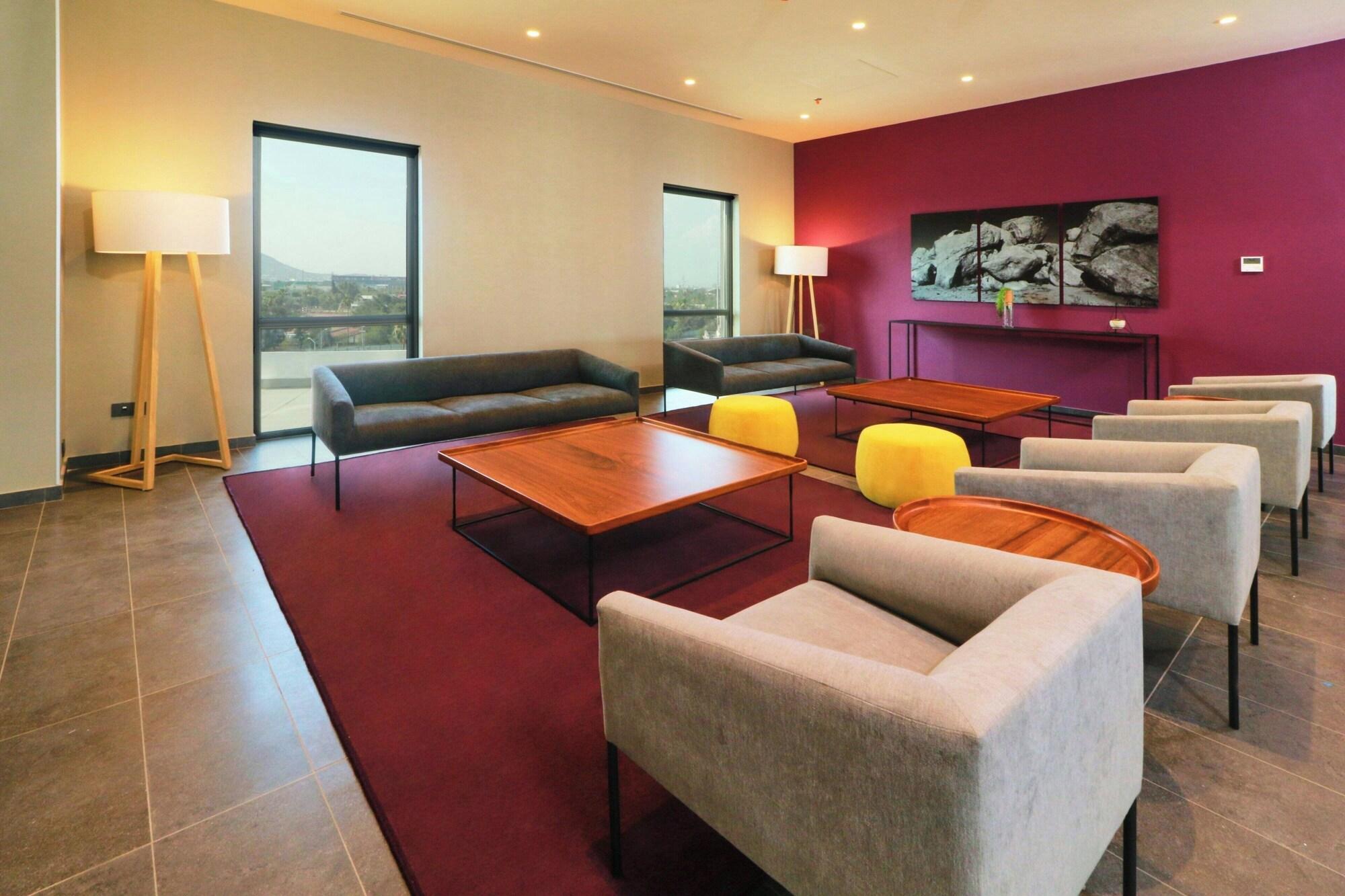 Varios City Express by Marriott Monterrey Universidad