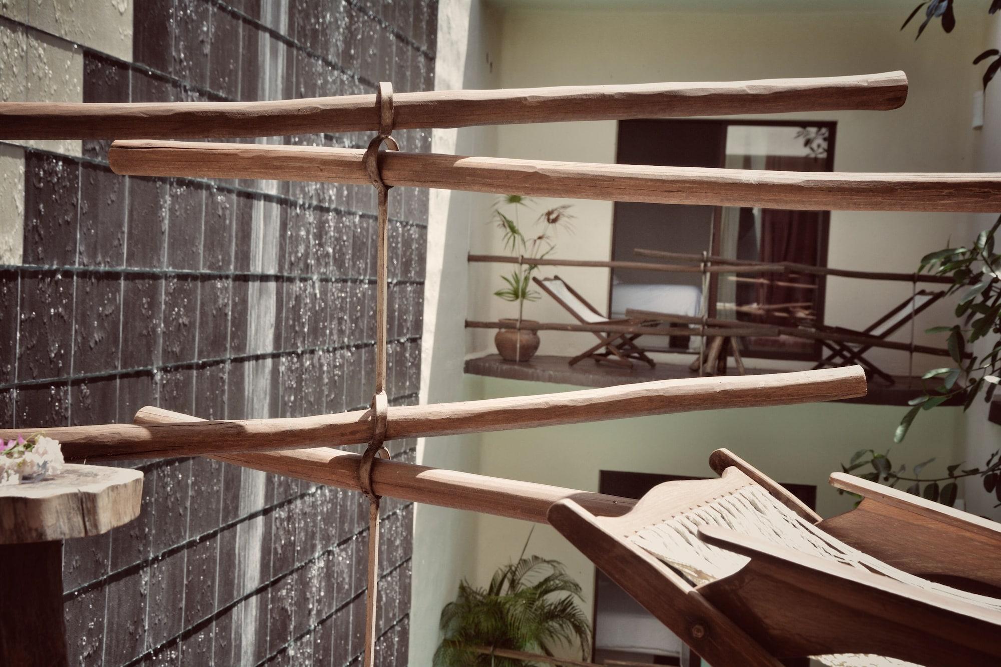 Vista Exterior Kinbe Deluxe Boutique Hotel