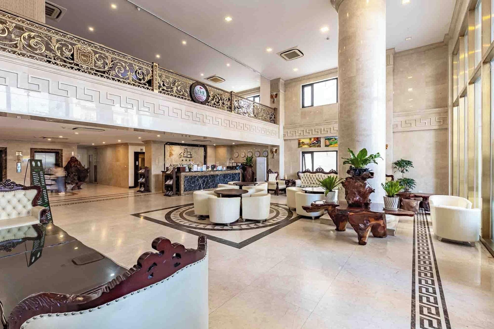 Vista Exterior Aaron Vientiane Hotel