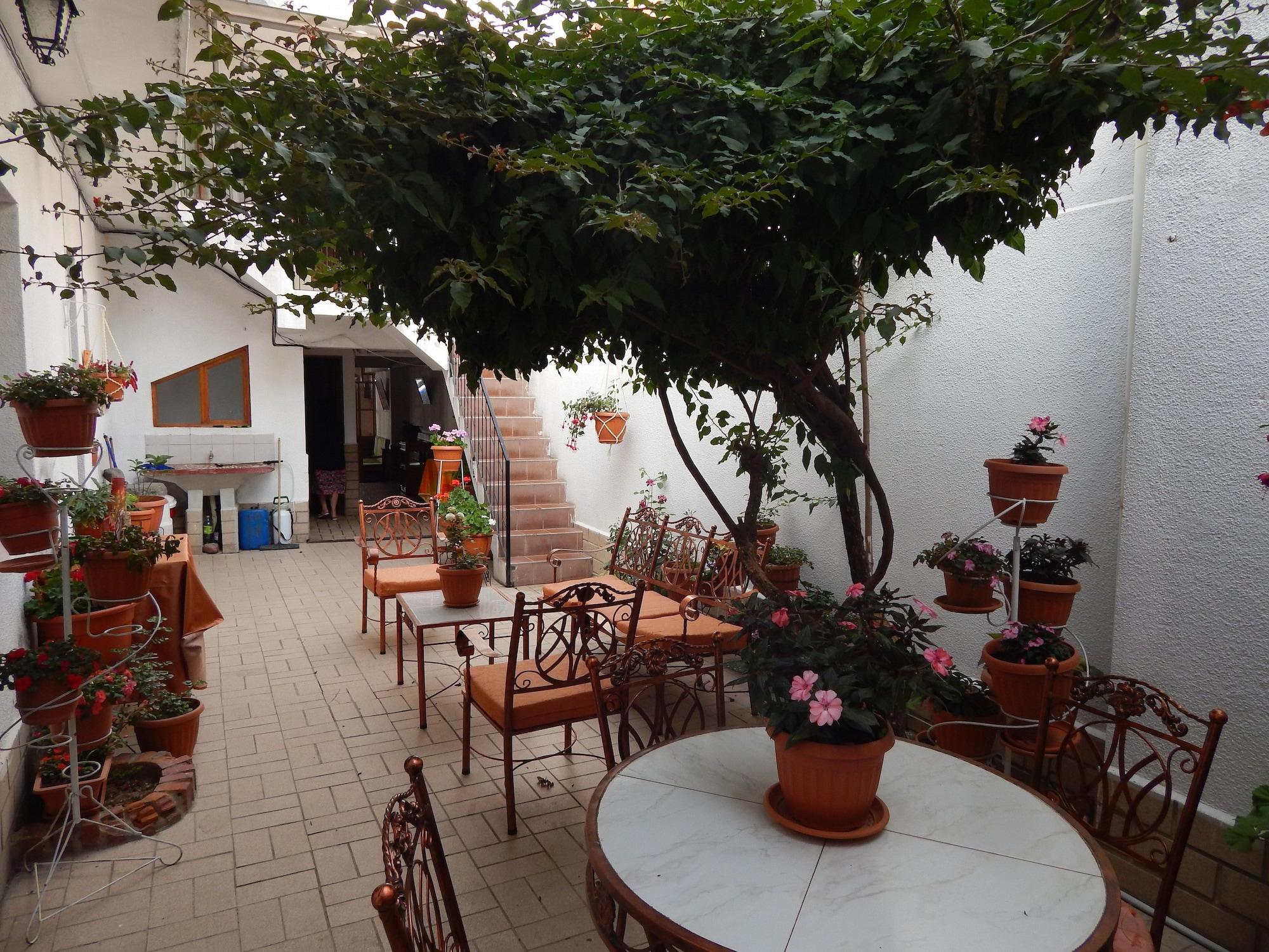 Varios Casa de Huespedes Isabella