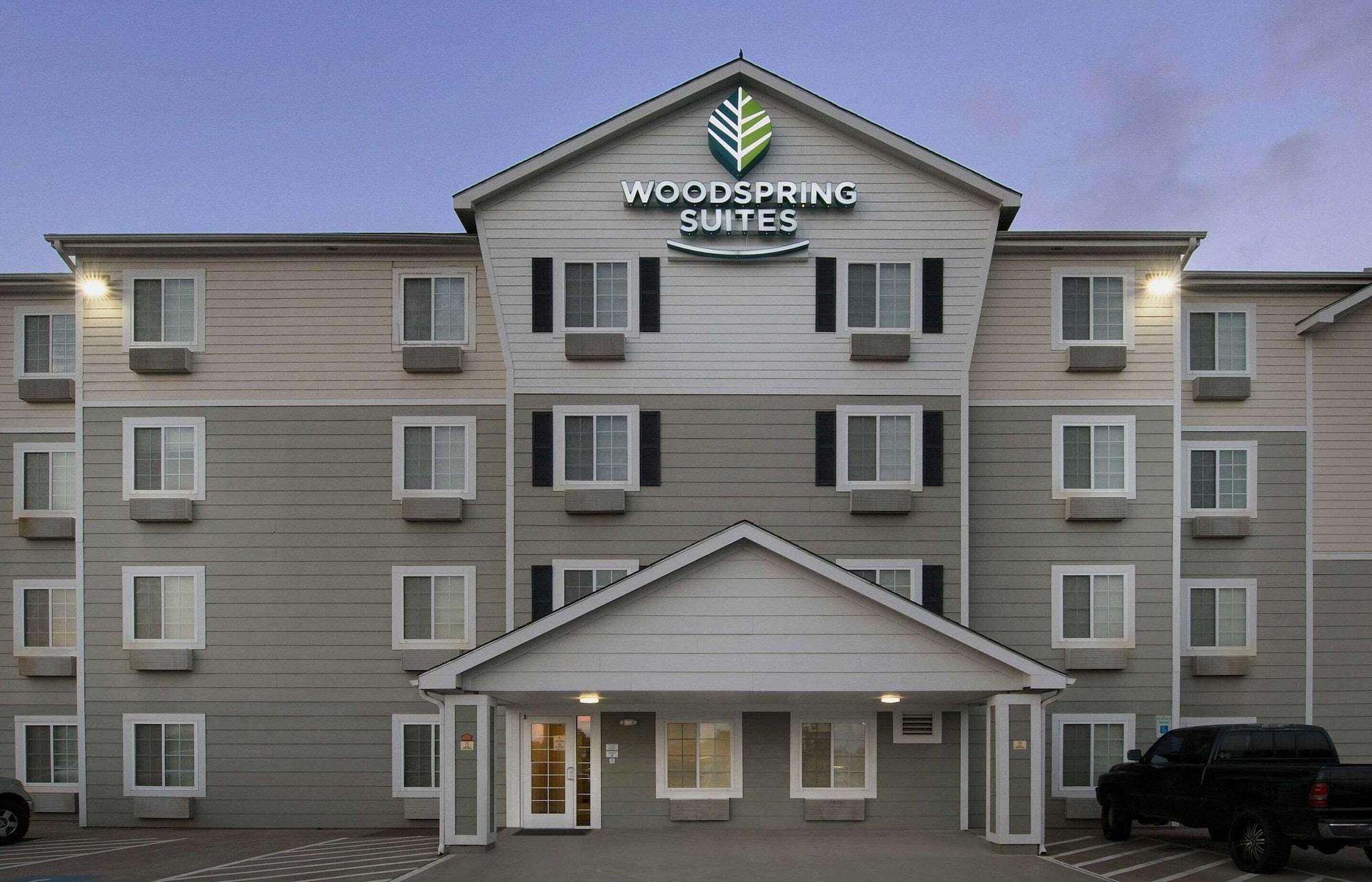 Varios WoodSpring Suites Waco near University