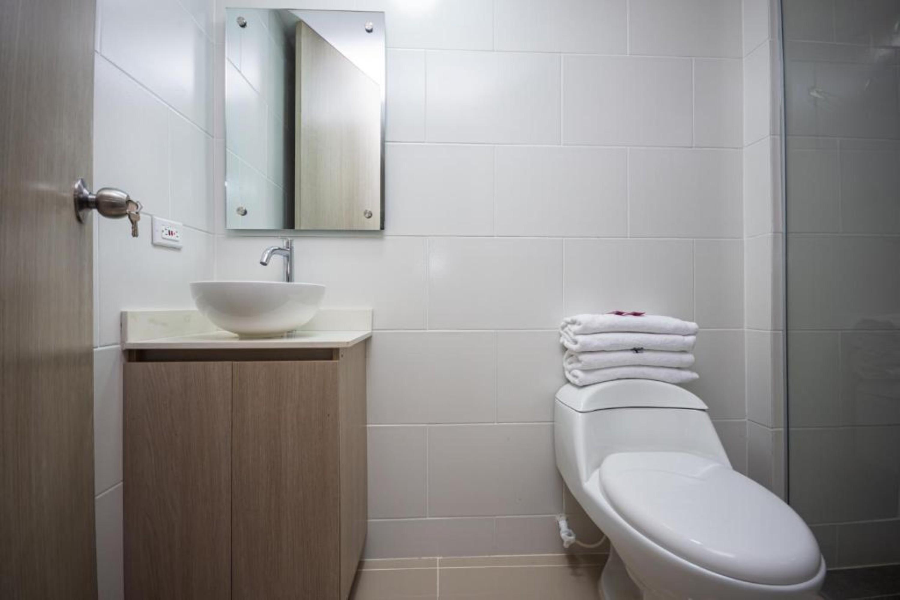 Baño Apartahotel Ceo